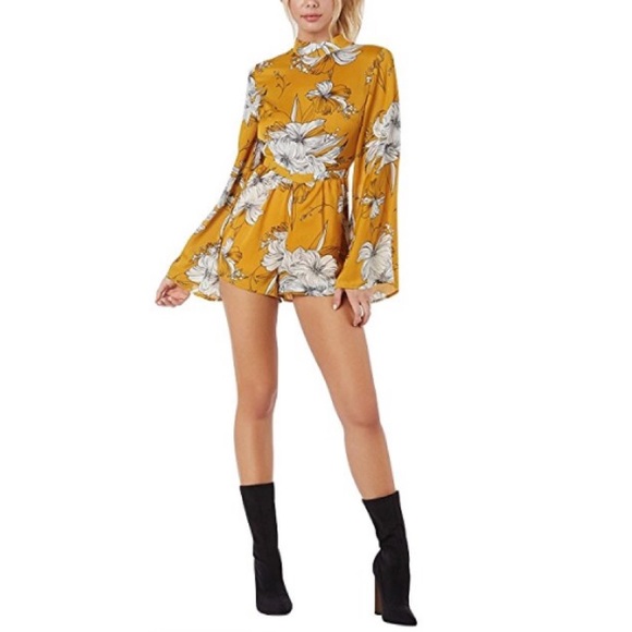 ๐ Mia Floral Print Romper - Picture 2 of 4